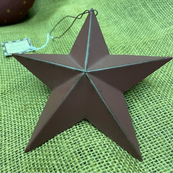 Primitive 4 piece Home Accents: includes: Homespun Crow, Hen, Star Orn, Star Box - Picture 5 of 9